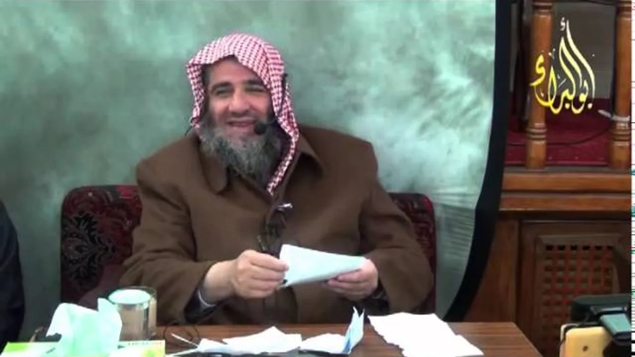 فتاوى الجمعة 21 2 2014  للشيخ مشهور بن حسن آل سلمان