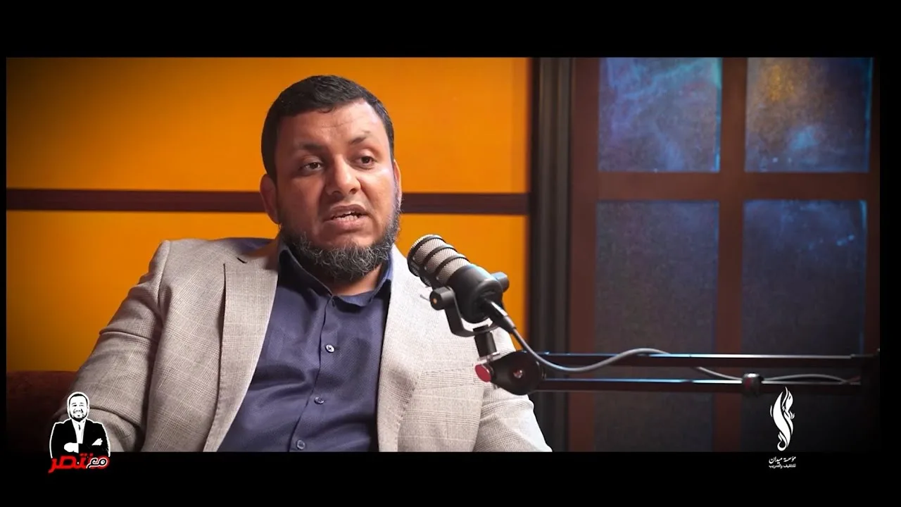 هل مر على المسلمين مرحلة أسوأ من هذه الحقبة؟! | محمد إلهامي | بودكاست مع منتصر