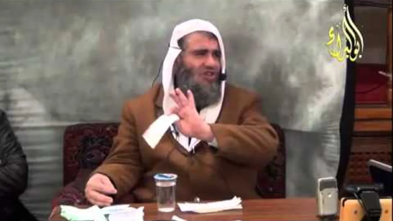 فتاوى الجمعة  3 1 2014  الشيخ مشهور بن حسن آل سلمان