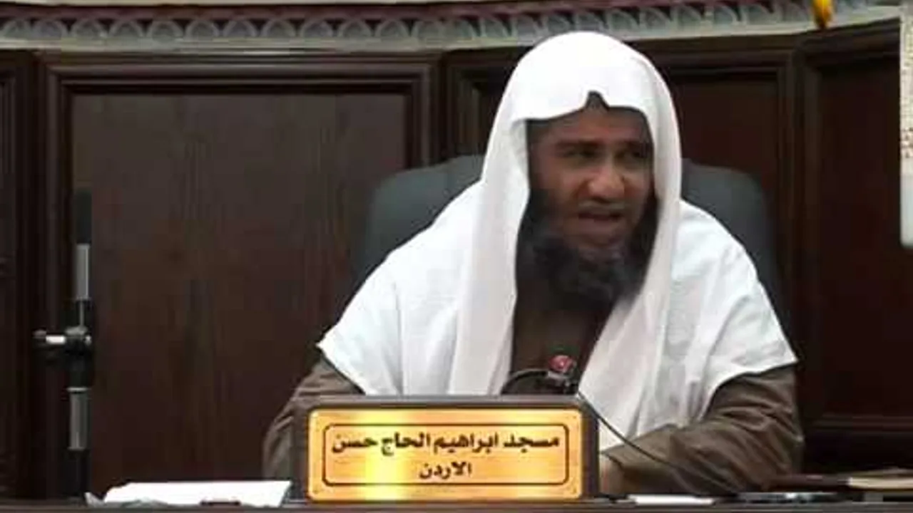 فتاوى منوعة 6 للشيخ مشهور بن حسن الجزء السادس