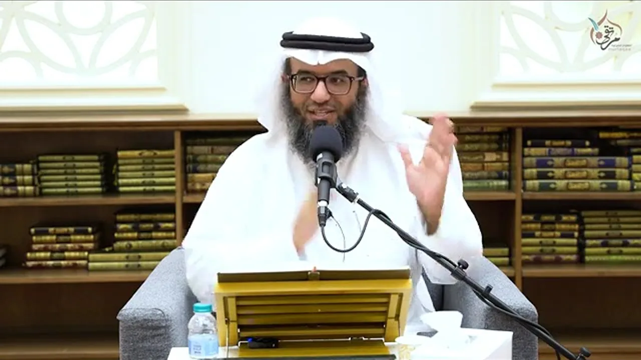 ٢٠٨- فصل في لزوم عقد الكتابة