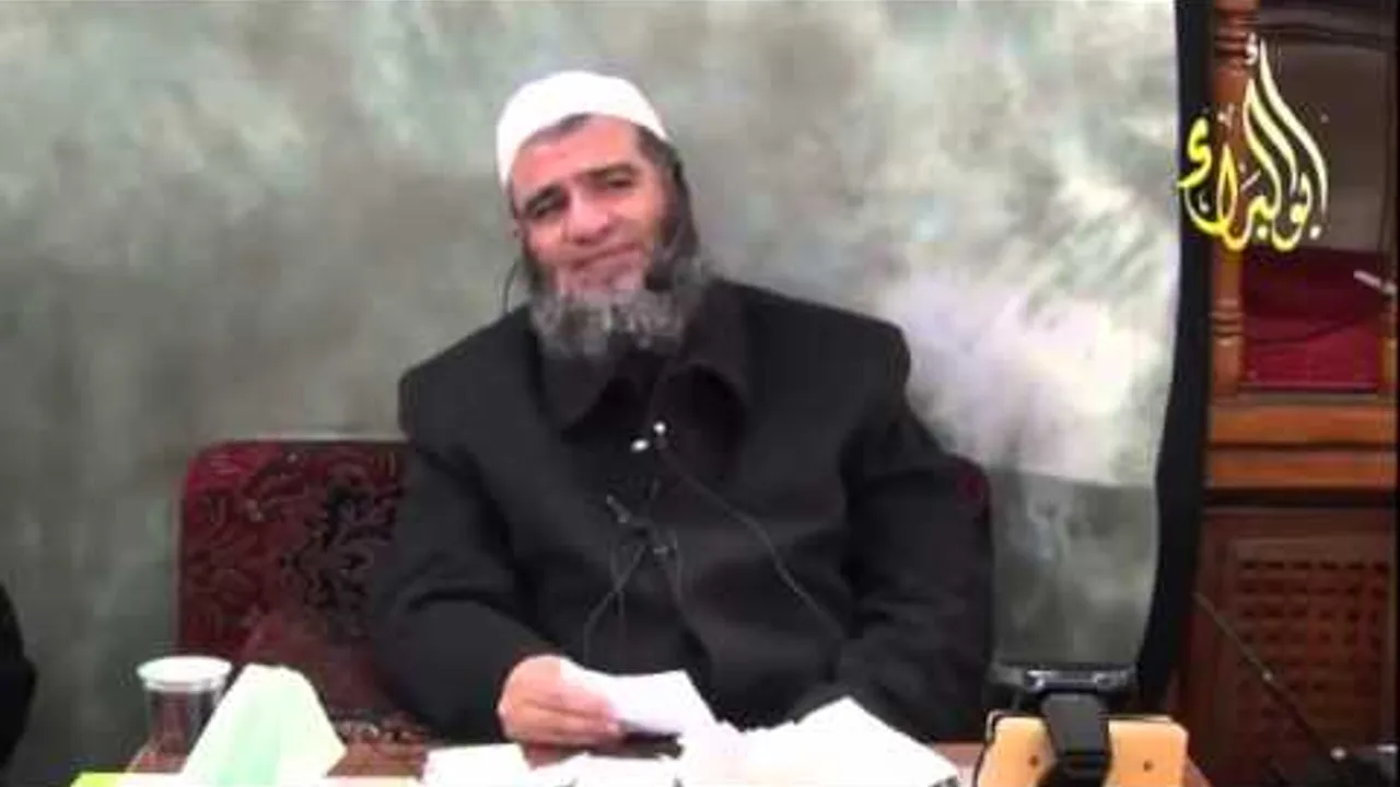 ما سر مجيء الواو في قوله تعالى( وفتحت أبوابها) -االزمر ؟ الشيخ مشهور بن حسن آل سلمان