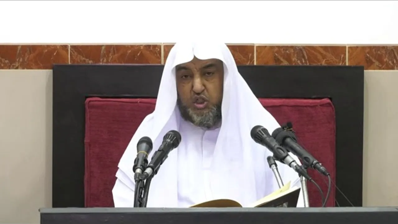 1- التعليق على كتاب آداب العالم و المتعلم وأحكام الإفتاء - للحافظ النووي
