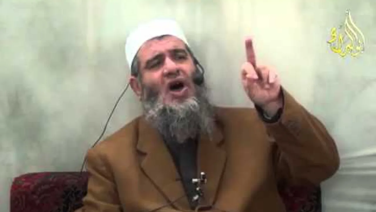 فتاوى الجمعة 11 12 2015 للشيخ مشهور بن حسن آل سلمان