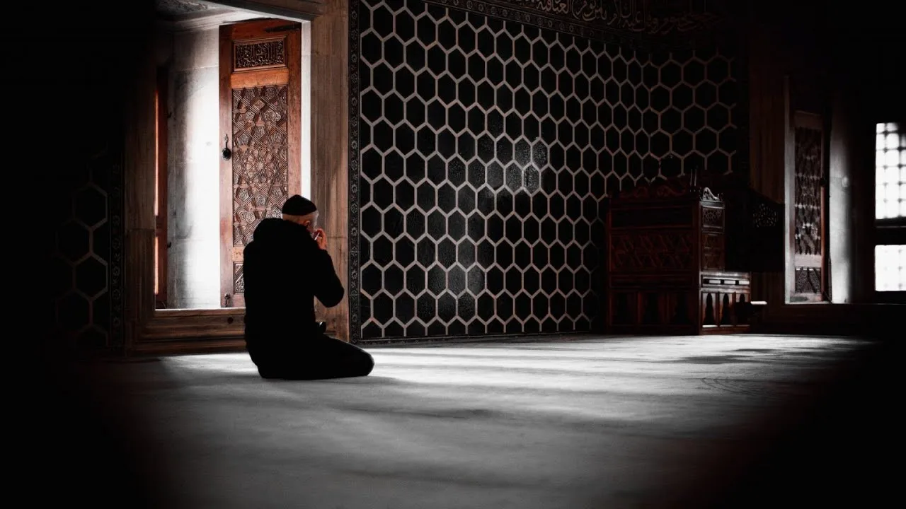 الدنيا مقلوبة في التلت الأخير من الليل | إنت نايم إزاي ؟! | د . حازم شومان