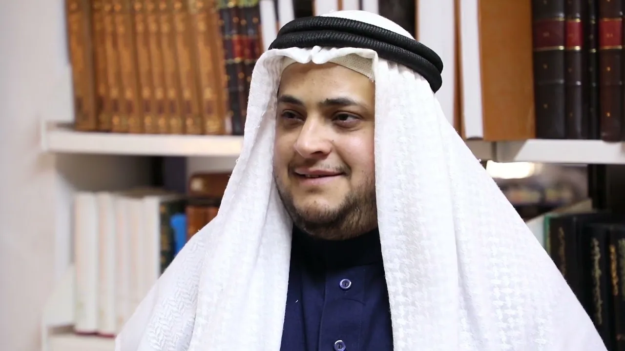 الجزء الأول من رحلتي في مكتبة فضيلة الشيخ مشهور بن حسن آل سلمان الإعلامي منذر القيسي