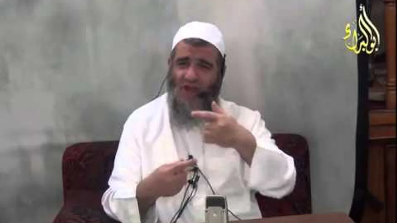 فتاوى الجمعة 3 7 2015 للشيخ مشهور بن حسن آل سلمان