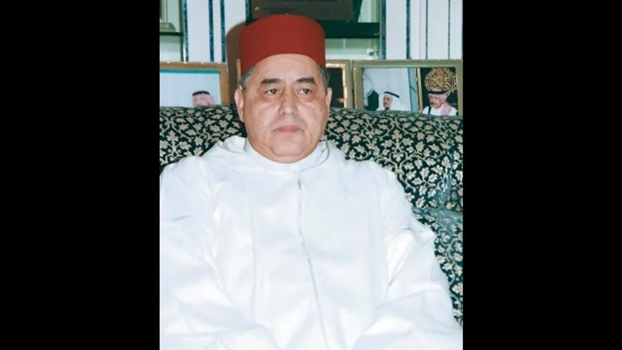 حوار حول المخطوطات مع عملاق من عمالقة علم المخطوطات: الدكتور أحمد شوقي بنبين