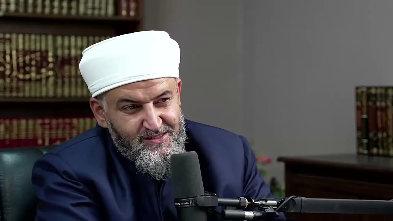 تفسير النسفي (120) الآية (76) { وَإِذَا لَقُوا الَّذِينَ آمَنُوا قَالُوا آمَنَّا}
