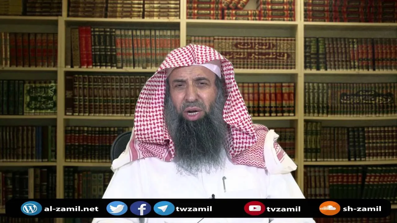 هل تجب الزكاة على مساهم في شركة صناعية ؟