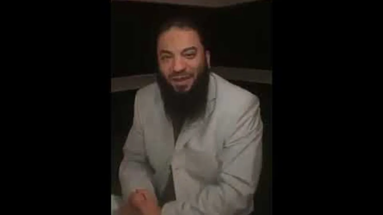 قصة برنامج أنا مش فاهمني  .. " قبل بداية الحلقة من داخل استوديو قناة الرحمة " .. د . حازم شومان