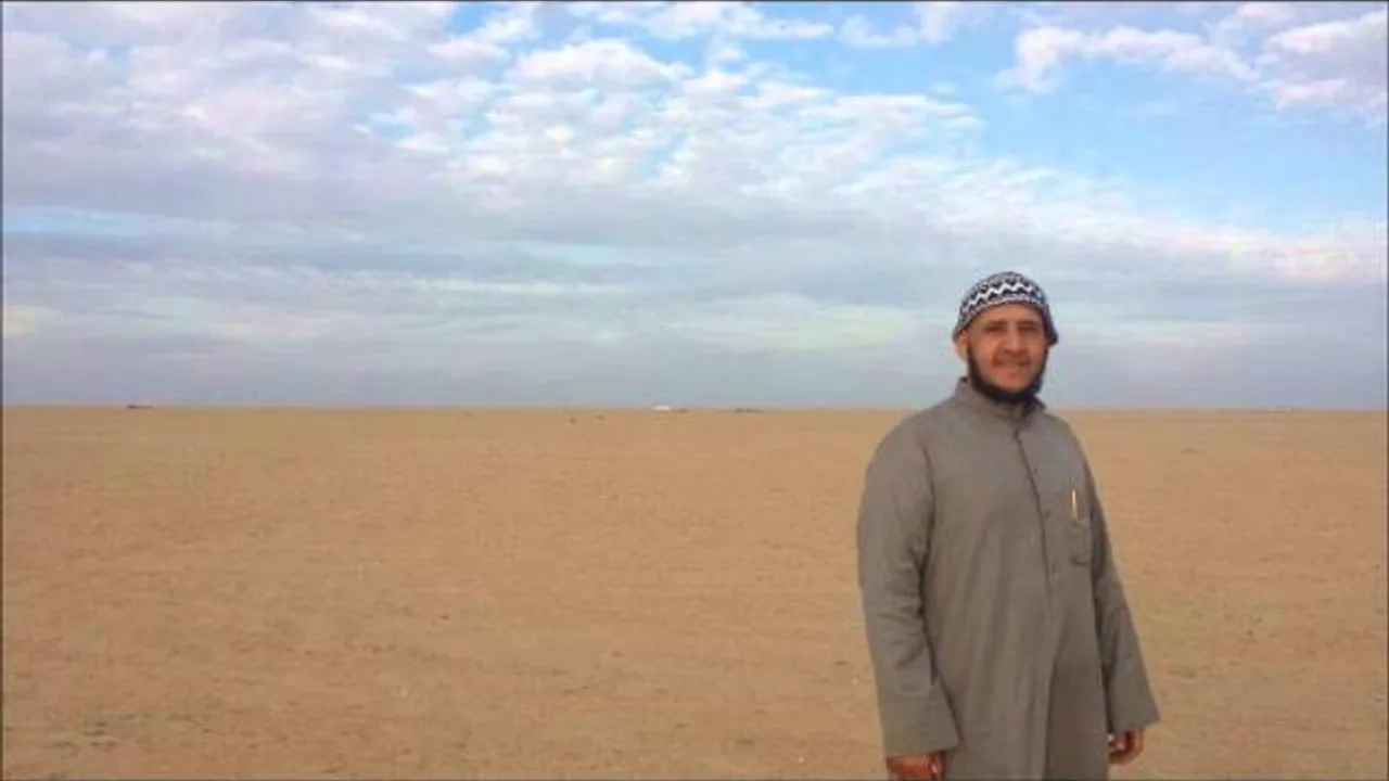 إن الذي سمك السماء ...الفرزدق ...نقائض جرير والفرزدق