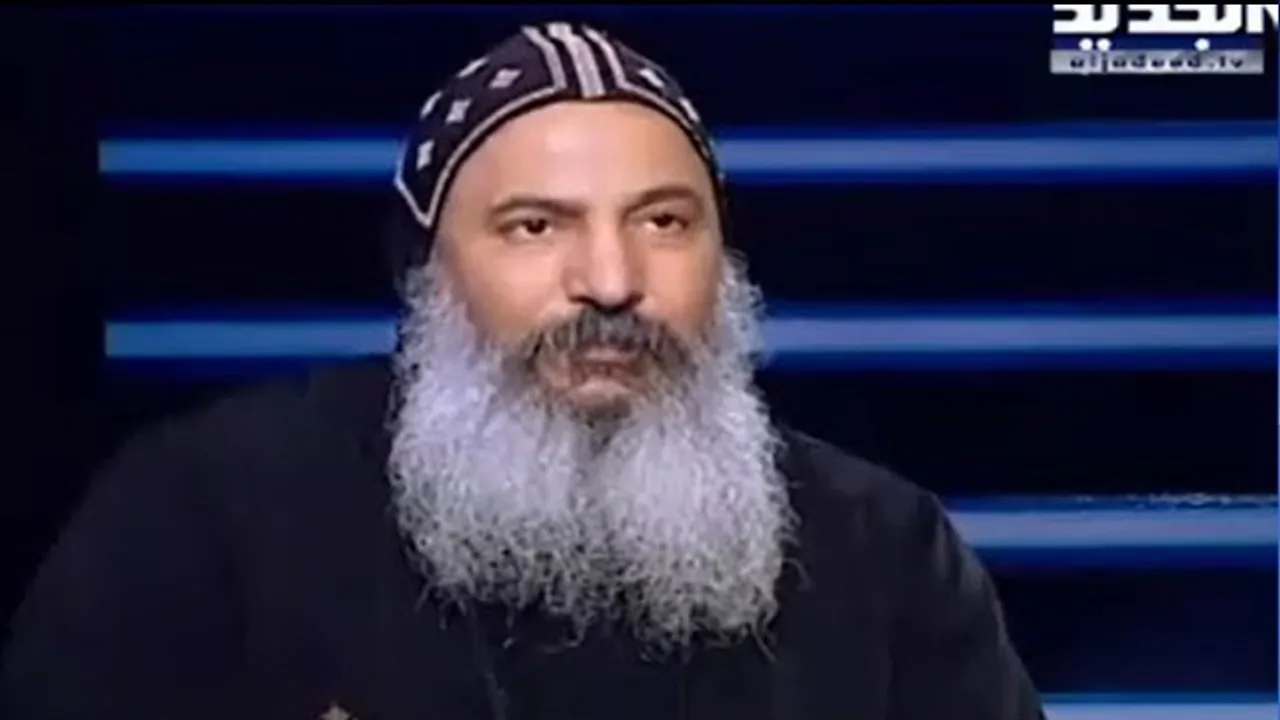 هل حقًا أحرج القسيس الشيخ؟ مناقشة خلق المسيح الطير في القرآن