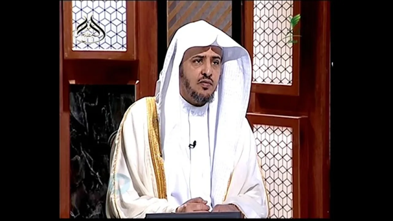 من الأعمال الصالحة التي تشرع في يوم عيد الفطر إخراج زكاة الفطر