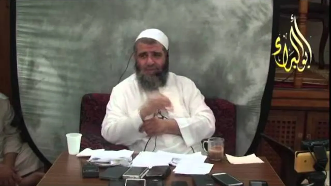 من حج عن والده المتوفى هل يرجع كمن ولدته أمه؟ الشيخ مشهور بن حسن آل سلمان