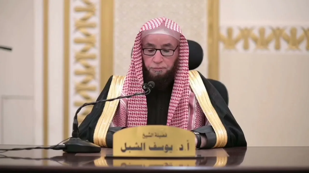 هل يجوز للإنسان القسم بآيات الله تعالى؟