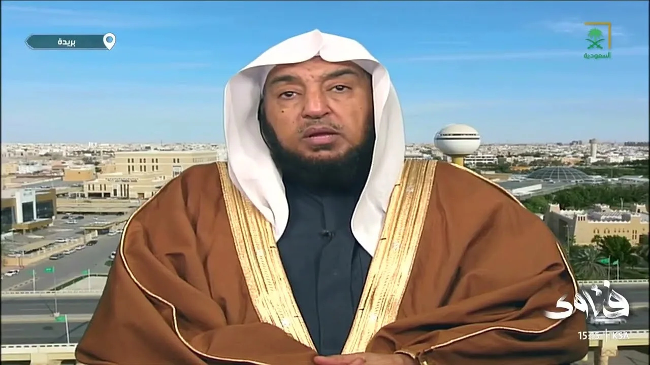 🔴 إذا قرأت القرآن من الجوال في مكان عام، ومررت بآية سجدة .. أد #سامي_الصقير
