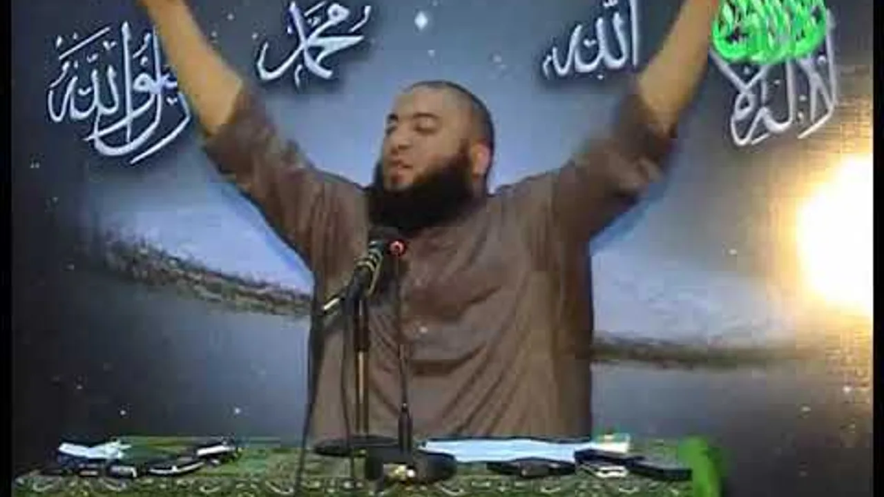 صرخات للغافلين .. " محاضرة " .. #الجمعية_الشرعية_بالمنصورة .. د . حازم شومان