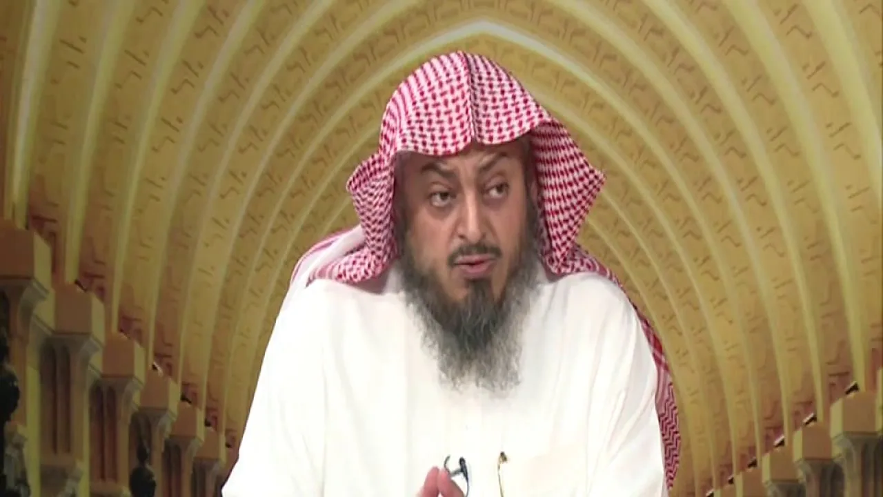 25- ما حكم الأضحية إذا مرضت بعد ما عينها ؟ || الشيخ خالد الفليج