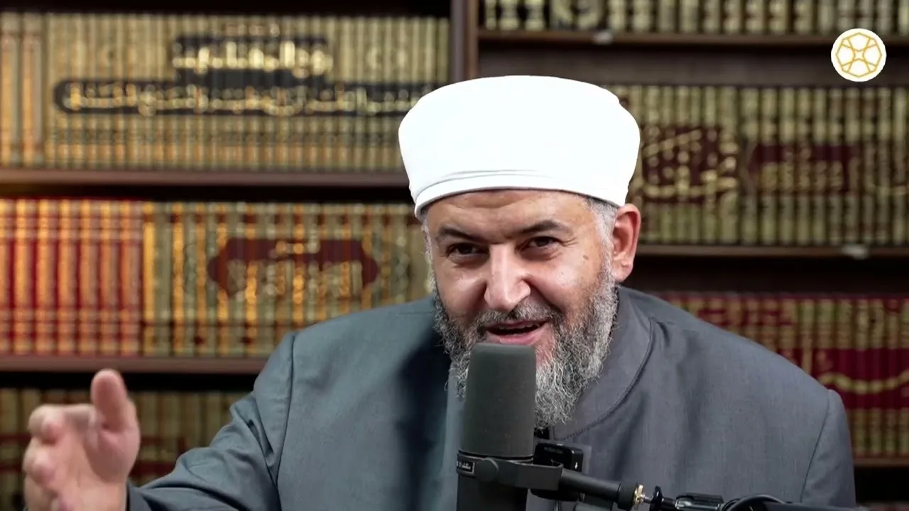 1153)  ما الفوائد الإيمانية في آية {وَإِذْ آتَيْنَا مُوسَى الْكِتَابَ وَالْفُرْقَانَ}؟