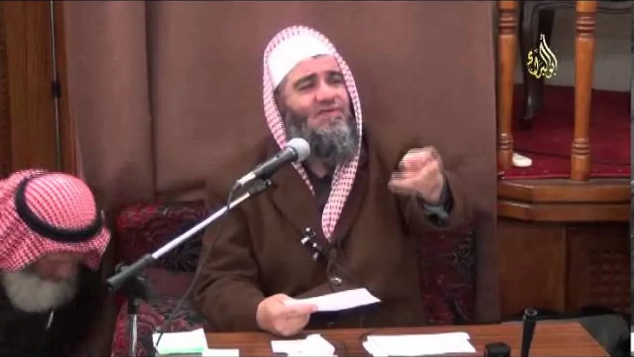 مجلس فتوى للشيخ مشهور بن حسن آل سلمان -- 2013-01-25