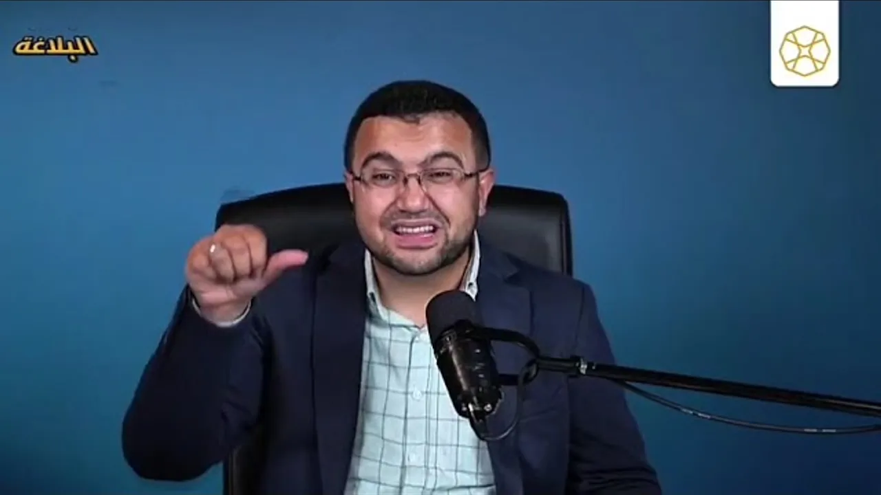 مثال قرآني دقيق لبيان أثر الإعراب في تنظيم المعنى وكشفه