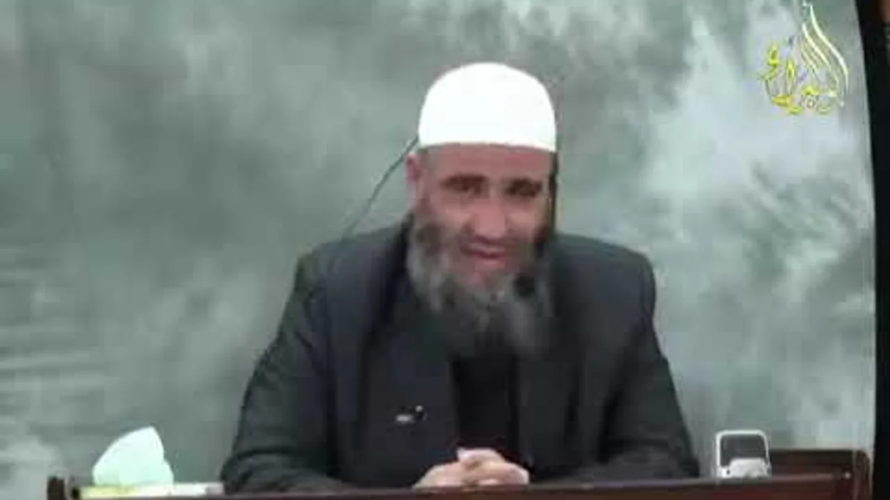 شرح باب التوحيد من صحيح البخاري الحديث 7381 الدرس 10 التاريخ 25/3/2014 الشيخ مشهور بن حسن سلمان