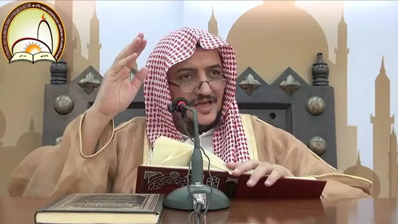 ٤٢- باب دخول مكة وصفة الطواف والسعي