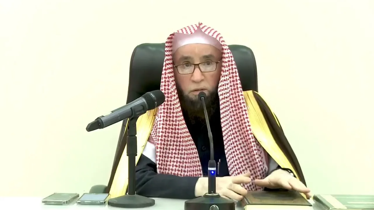 هل يجوز لمس تفسير القرآن من غير طهارة؟