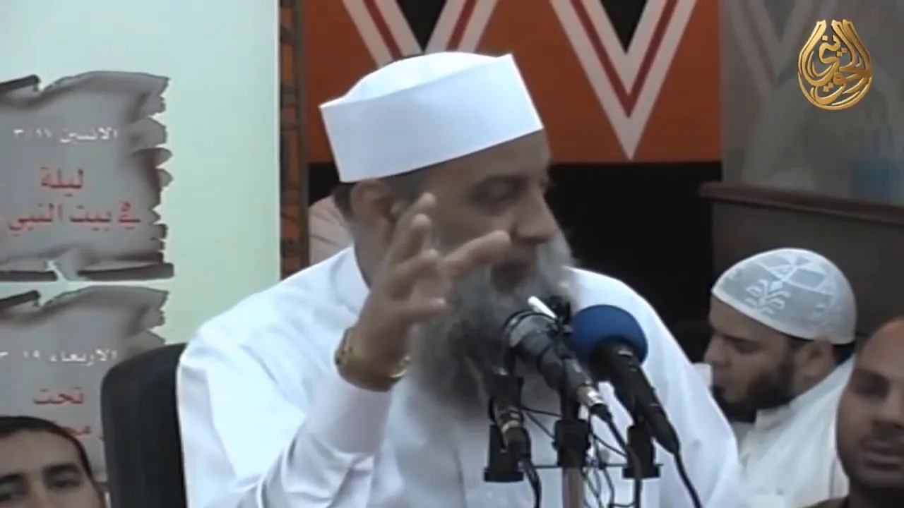 وقالت الزوجة السادسة: زوجي إذا أكل لفّ وإذا اضطجع التفّ | للشيخ الحويني