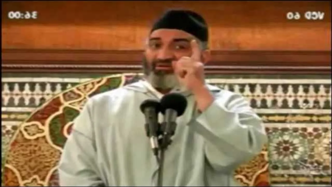 مصافحة والنظر للأجنبية وحقيقة المكروه - فريد الأنصاري