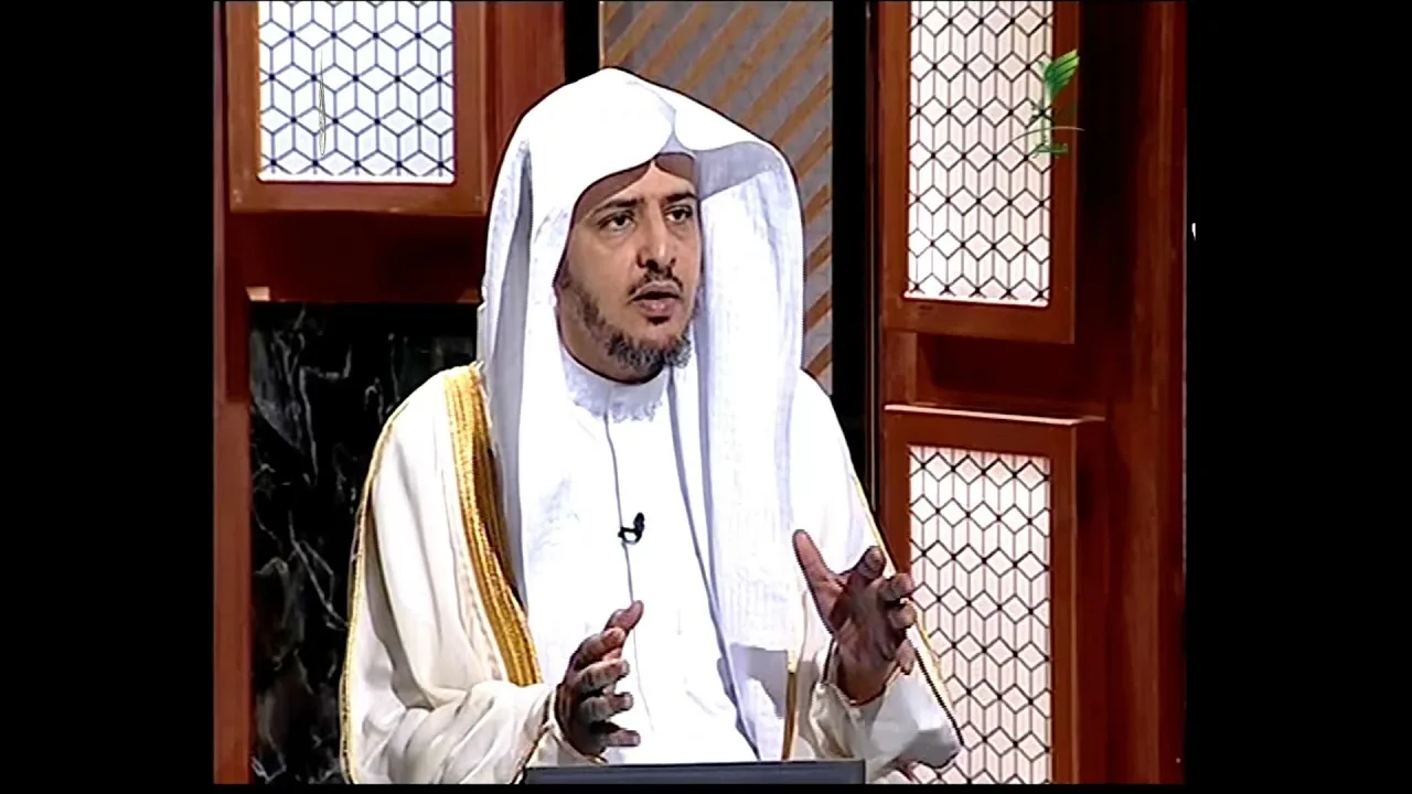 حكم إعطاء زكاة الفطر نقودا إذا كان الفقير يحتاج النقود أكثر من الطعام