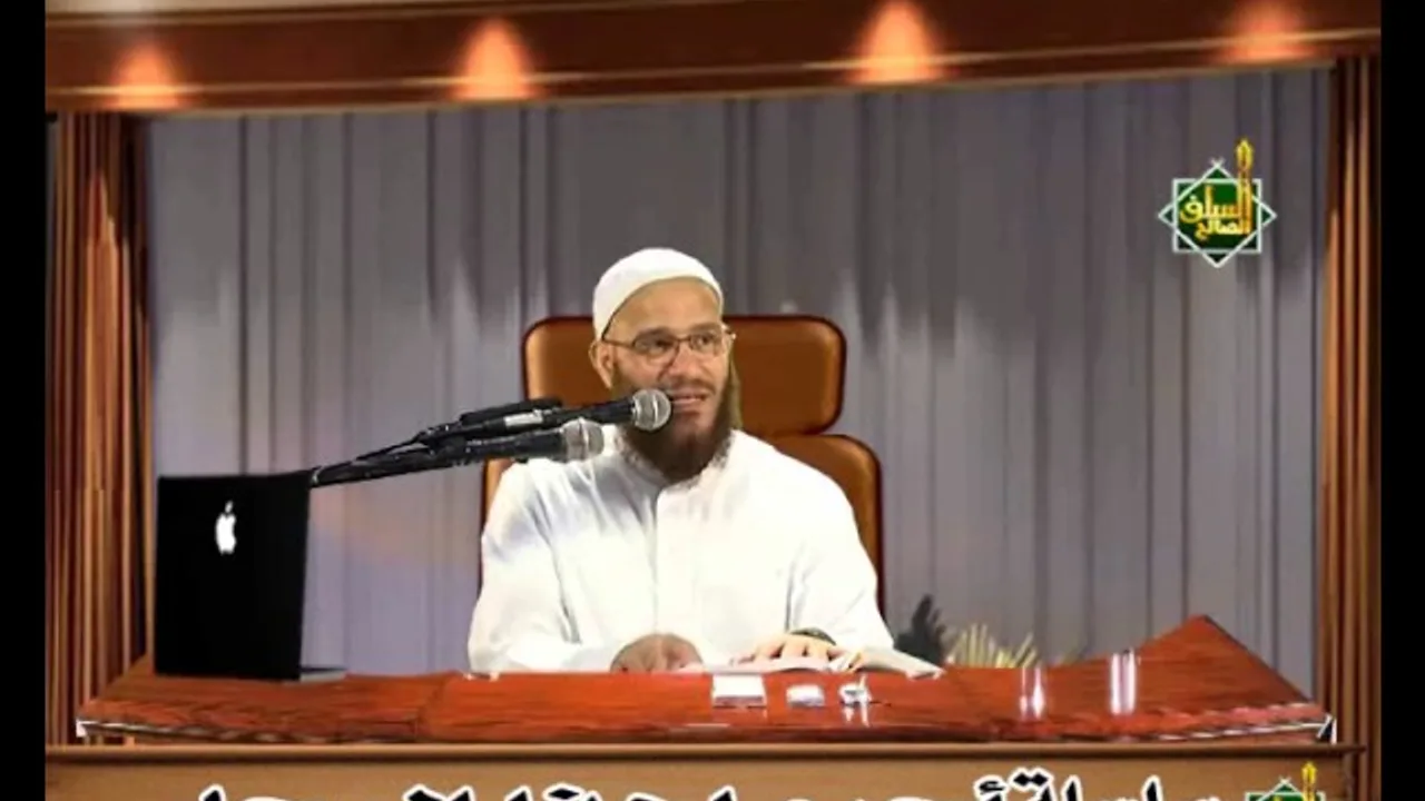02-  أحبو هذا الرجل العلامة السيد سابق صاحب فقه السنة