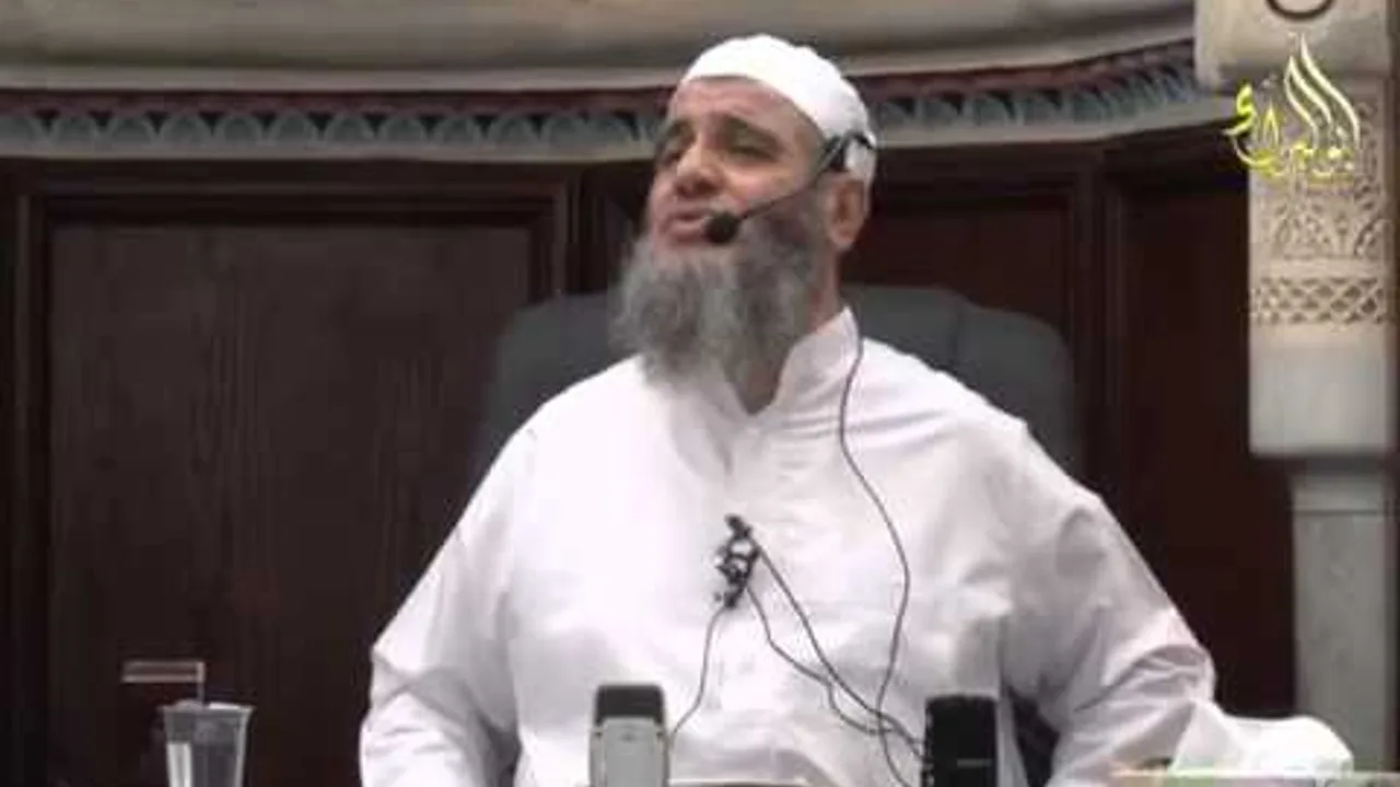 شرح صحيح مسلم 22 10 2015 للشيخ مشهور بن حسن آل سلمان