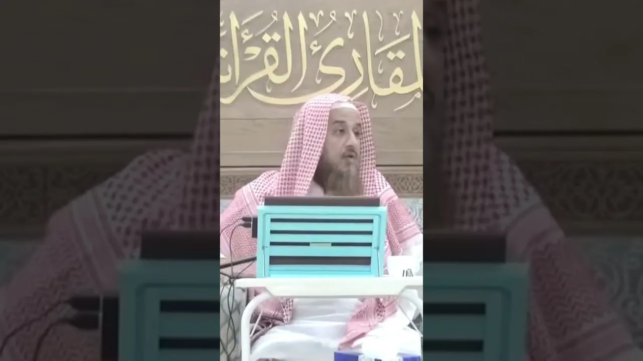أول من أدخل العدد المكي والشامي في جملة الأعداد.