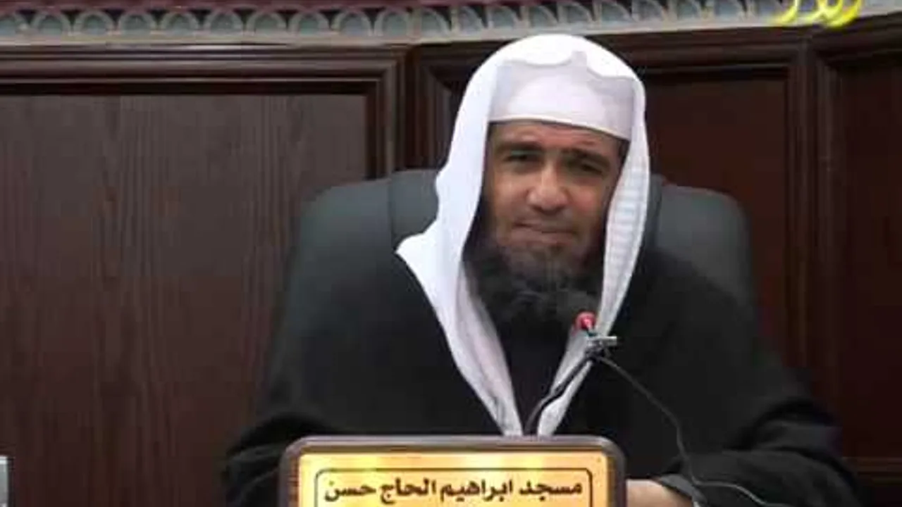 فتاوى منوعة 10 للشيخ مشهور بن حسن الجزء العاشر