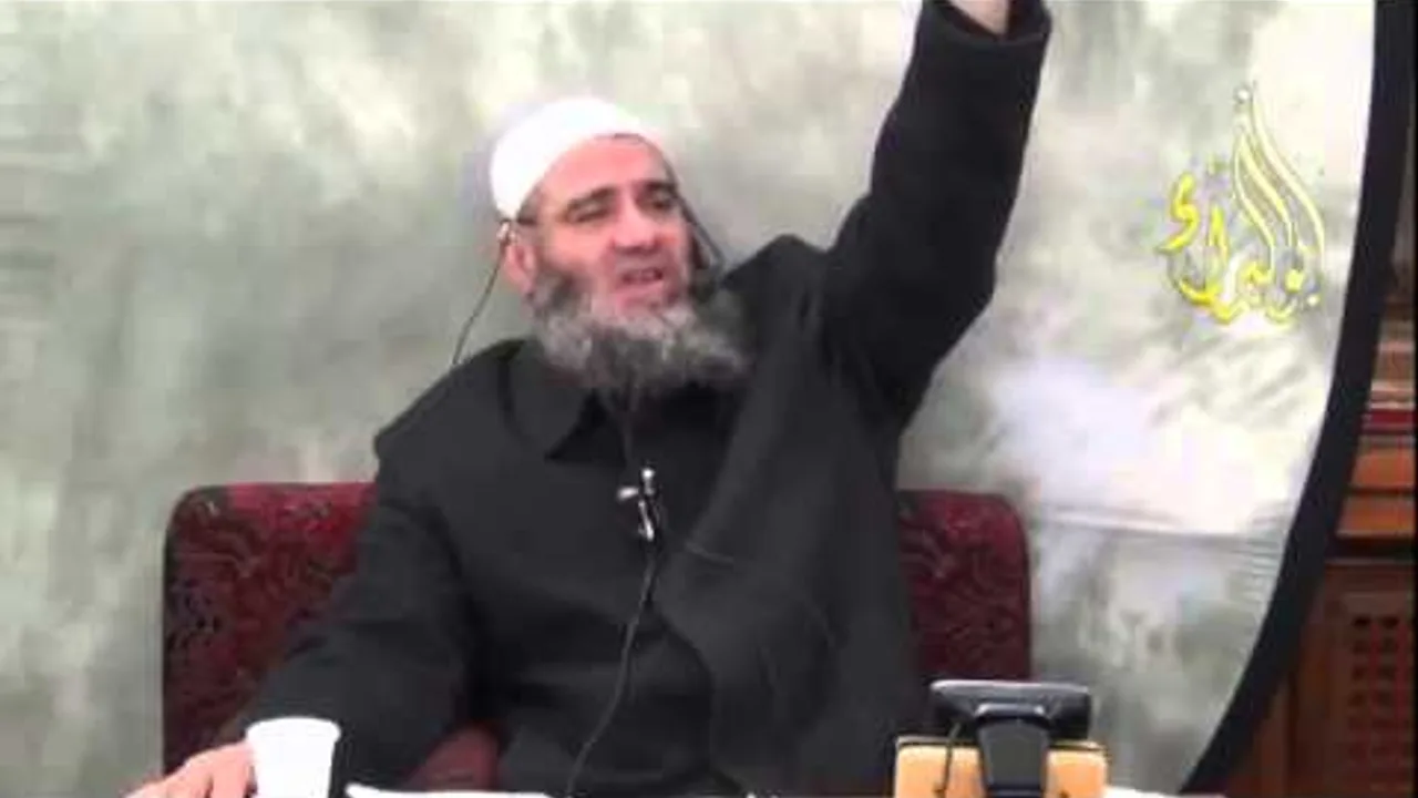 فتاوى الجمعة 21 11 2014  للشيخ مشهور بن حسن آل سلمان