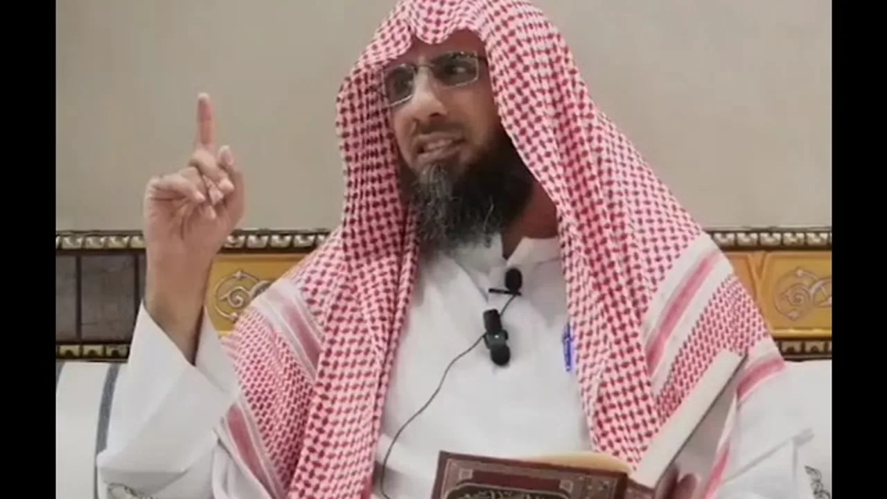 فوائد حديثية : الحديث إذا كان مخرجه مدنيًا ثم آل للكوفة كانوا يتوقونه = ولذلك لم يخرجه مسلم