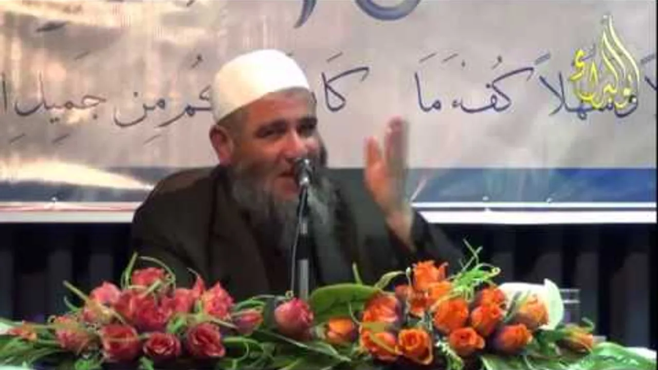 الاحكام الفقهية للخطيب والخطبة للشيخ مشهور بن حسن آل سلمان الاحد 30 3 2014