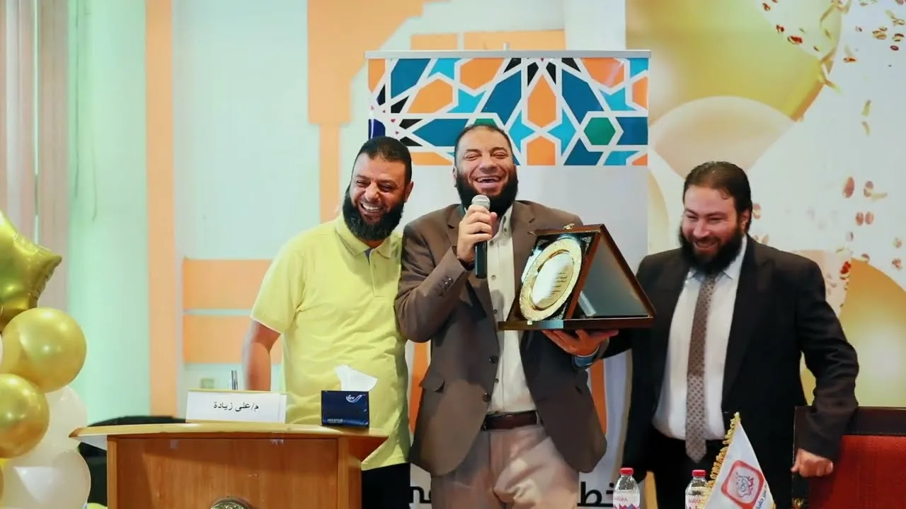 طوق نجاة .. " حفل تخرج الدفعة ( 1 ) - ( 2 ) من معهد أذن خير " .. م . علي زيادة