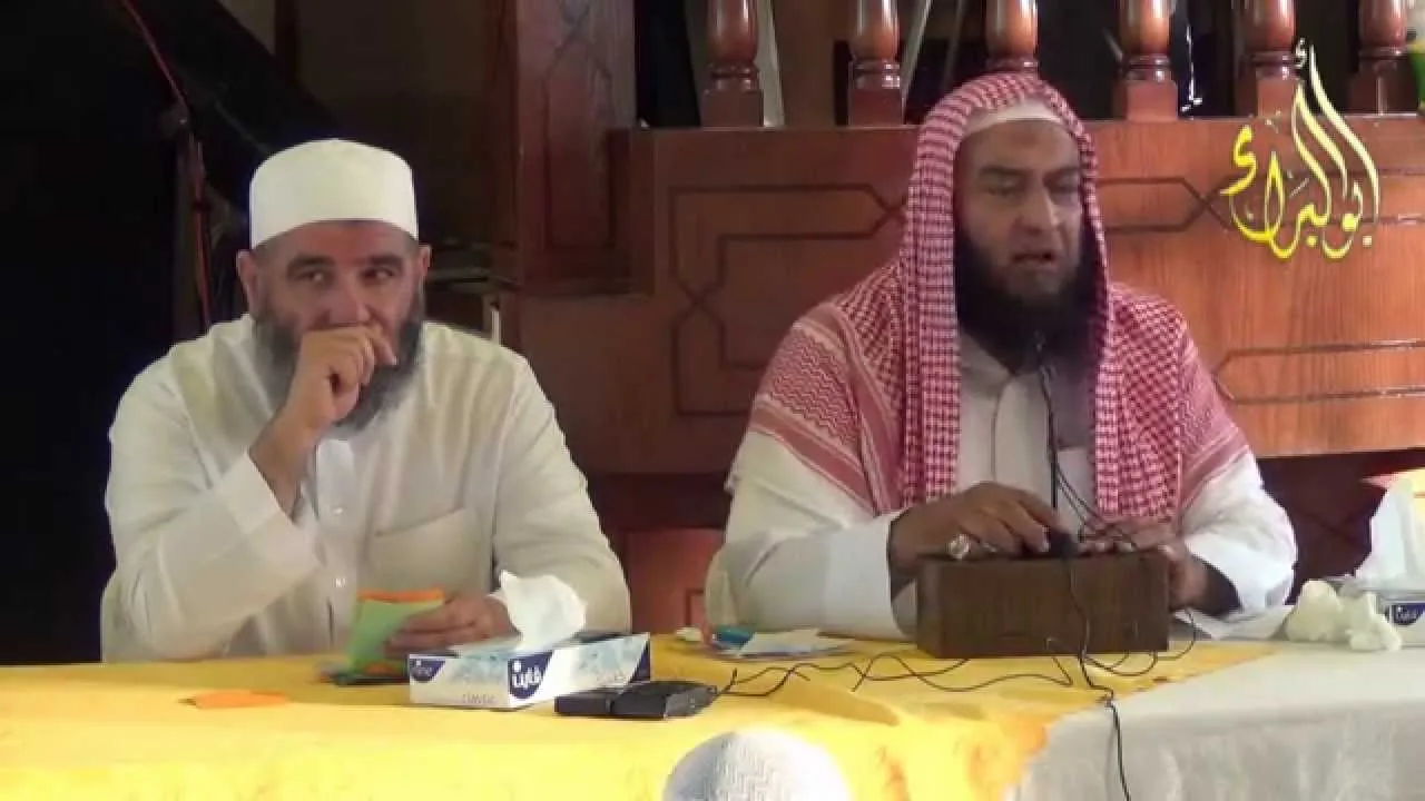 ايهما افضل صلاة التراويح في البيت ام في المسجد - الشيخ مشهور