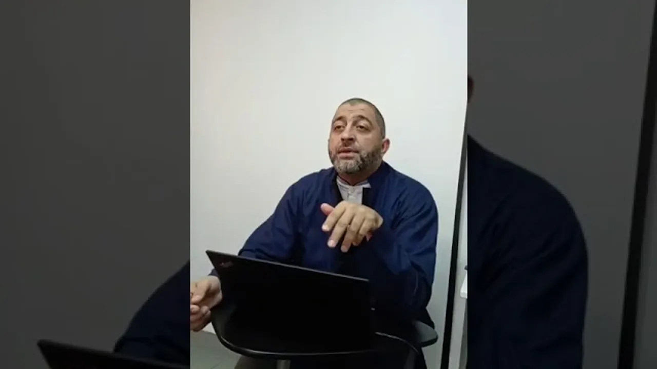 لقاء مفتوح لإجابة أسئلة قديمة | عبدالرحمن ذاكر الهاشمي