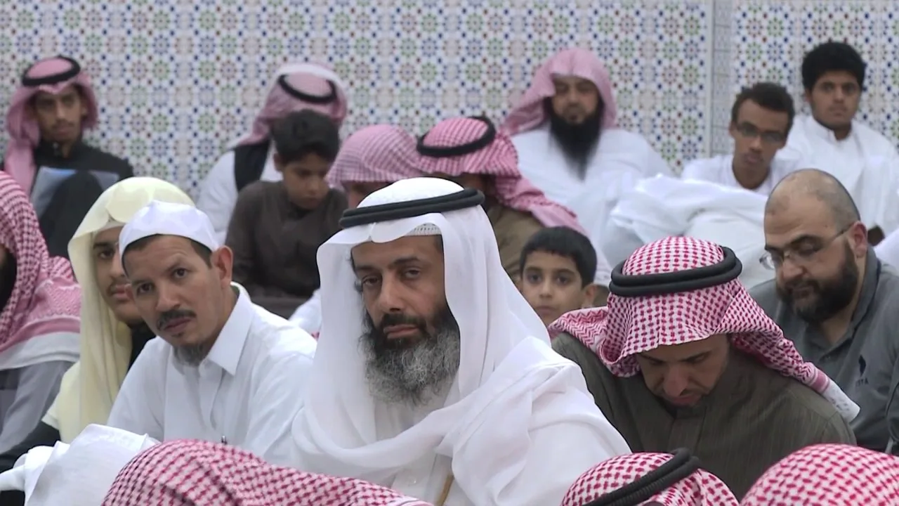 الفائدة (11) من وسائل حماية  الفكر في القران الكريم الدعوة للتثيت في الاخبار | أ.د عبد الرحمن الشهري