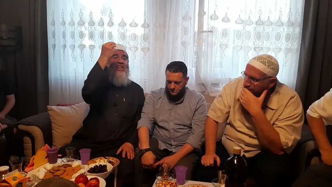 اعتصم بما عليه رسول الله صلى الله عليه وسلم ولا تلتفت // فضيلة الشيخ مشهور بن حسن آل سلمان حفظه الله