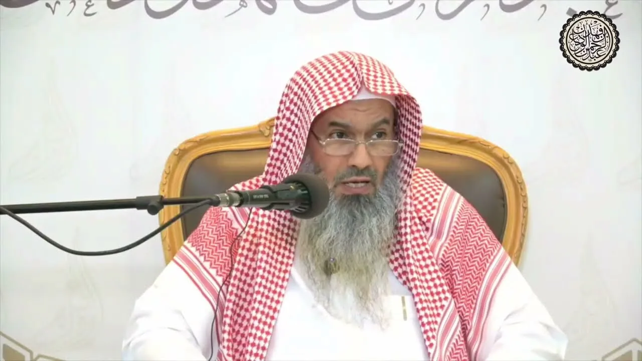 هل هناك أجر في إخراج القمامة من المسجد ؟ | الشيخ عبدالرحمن بن فهد الودعان