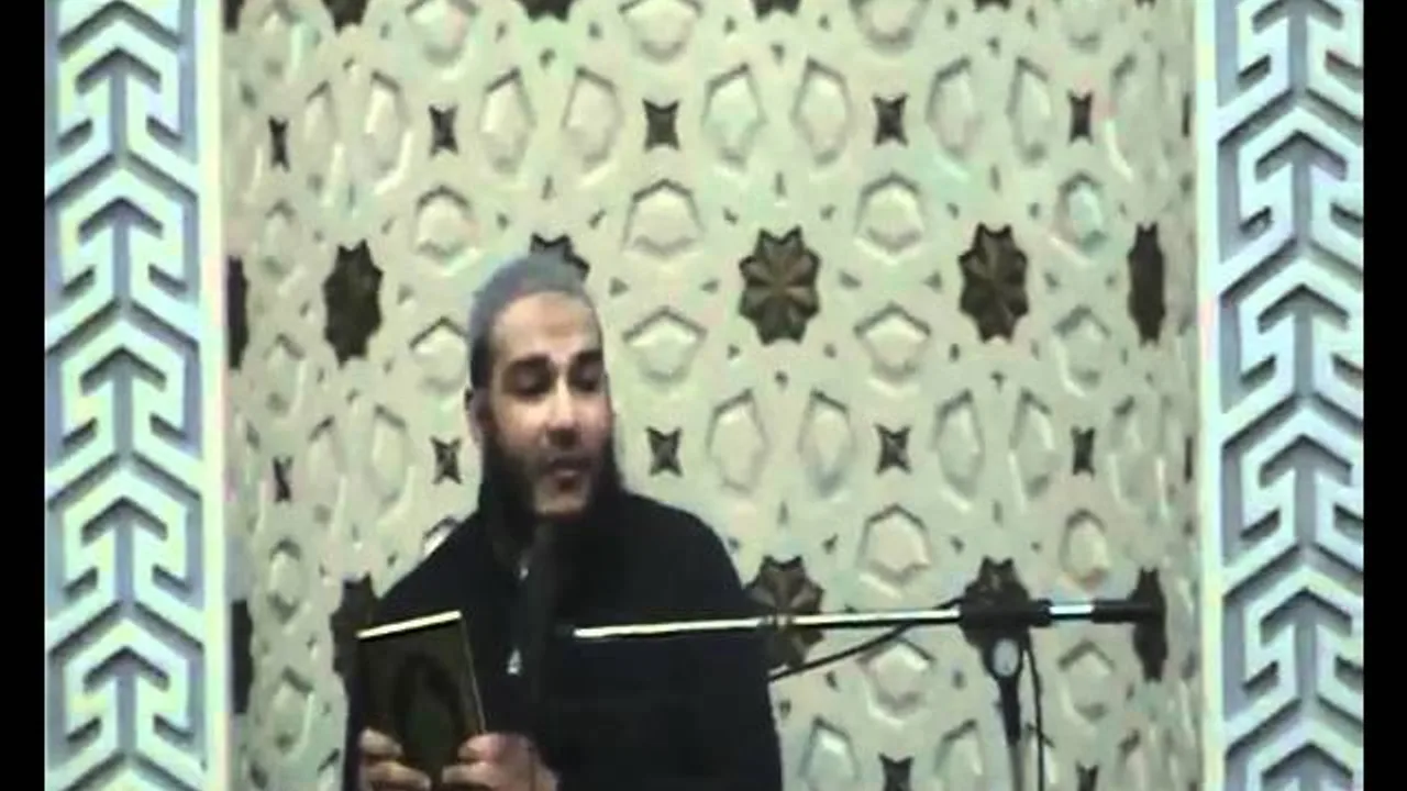 الشيخ احمد جلال درس يوم الجمعه 29 4 2011 بعنوان حب القرآن