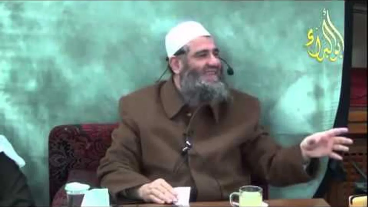 فتاوى الجمعة 7 3 2014  للشيخ مشهور بن حسن آل سلمان