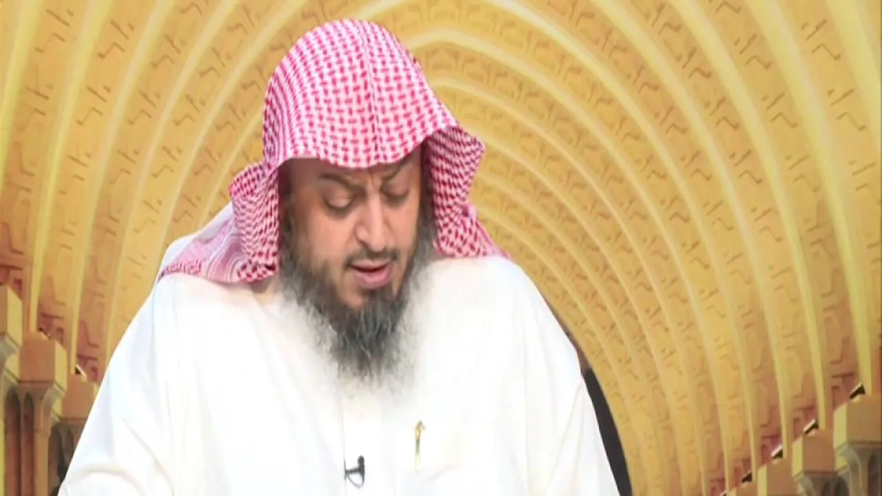 10- ما حكم زراعة شعر في الذقن واللحية لوجود أماكن لم يطلع فيها الشعر ؟ || الشيخ خالد الفليج