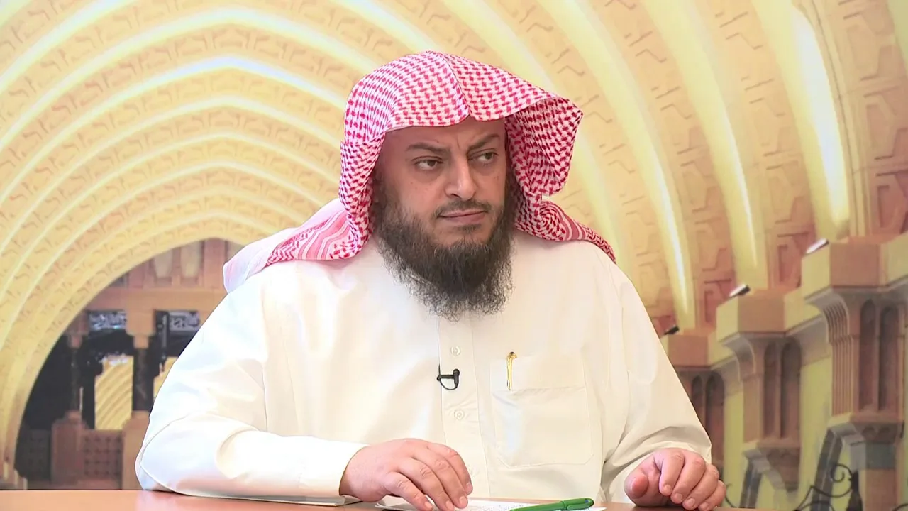 حكم المداعبة بين الزوجين في نهار رمضان || الشيخ خالد الفليج