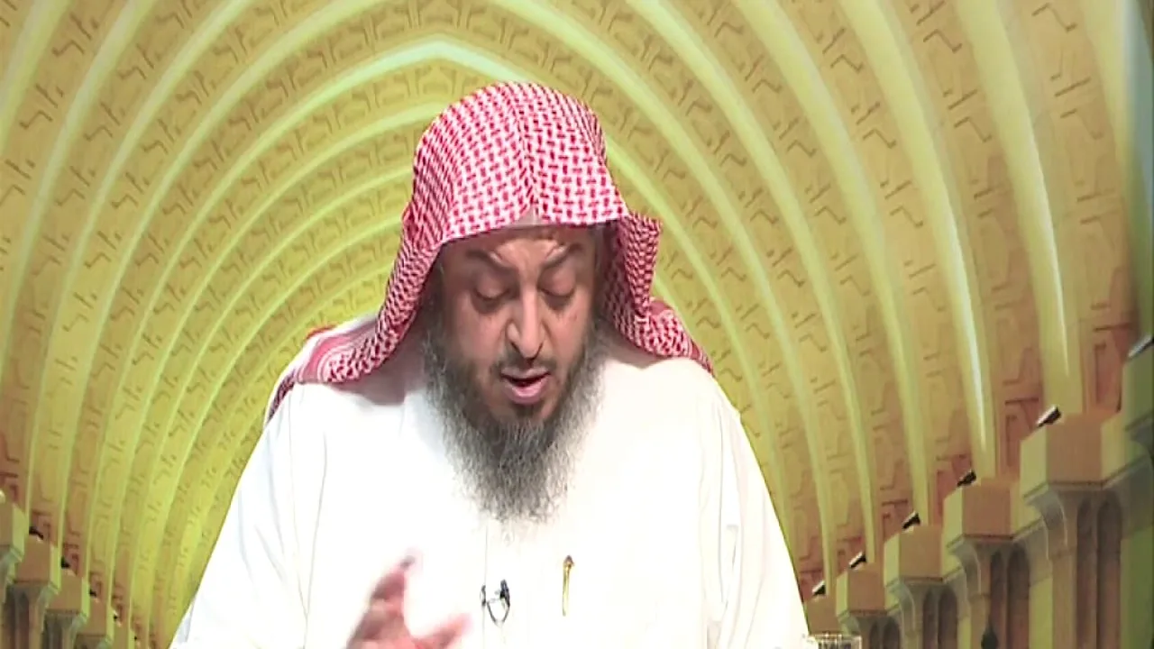 11- هل لها صلاة الليل بعد الأذان الأول للفجر الذي يكون قبل طلوع الفجر ؟ || الشيخ خالد الفليج